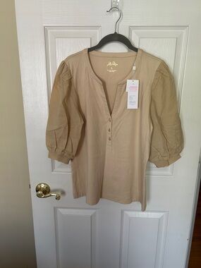 Lilly Pulitzer Beige Puff-Sleeve Henley Top